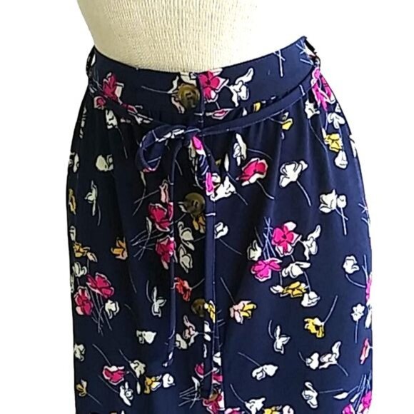 Terra & Sky Navy Floral Midi Skirt W/ Self-Tie Belt Plus Size 3X (24W-26W) - Picture 4 of 7